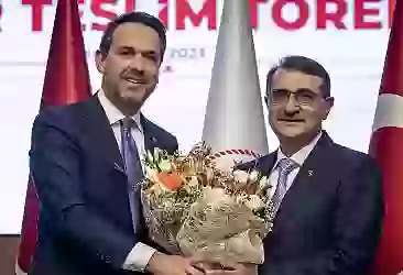 Enerji ve Tabii Kaynaklar Bakanı Bayraktar, Şırnak'ta partililerle bayramlaştı