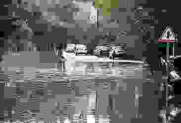 Bartın'da sel nedeniyle  işçiler helikopterle tahliye ediliyor