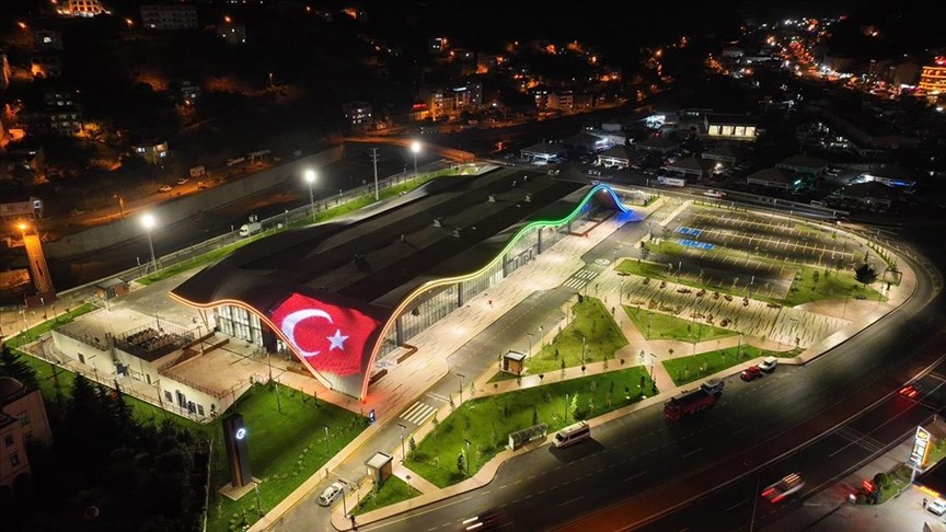 Trabzon'un yeni otogarı bu gece hizmete açılıyor