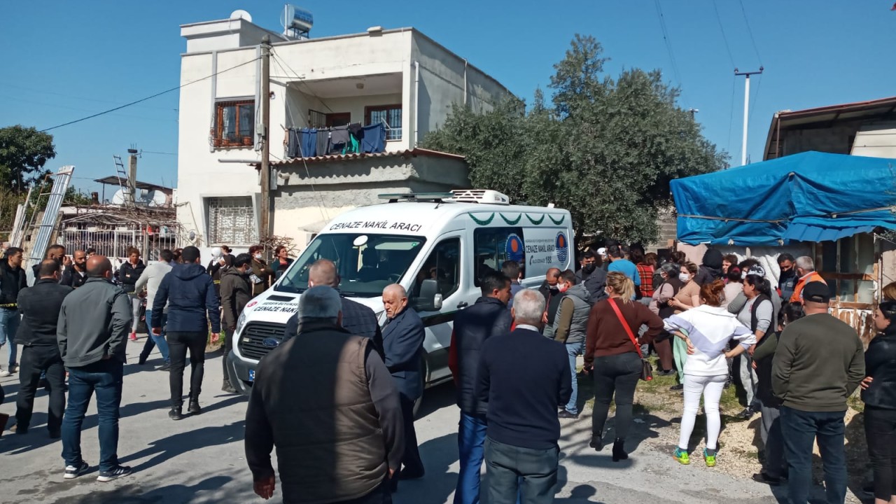 Mersin'de ev yandı 2 çocuk hayatını kaybetti