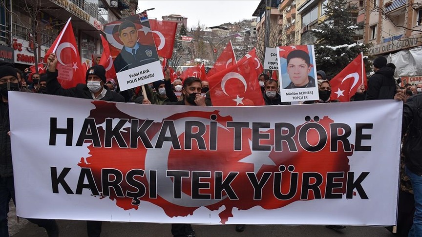Hakkari'de PKK'ya halk öfkesi
