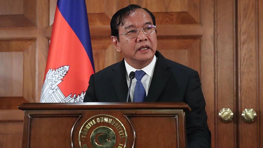 Kamboçya Başbakanı Hun, Vietnamlı mevkidaşı Pham ile bir araya geldi