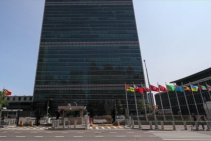 ​BM Genel Merkezi'nde silahlı saldırı paniği