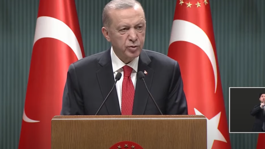 Başkan Erdoğan'dan sözleşmelilere kadro müjdesi
