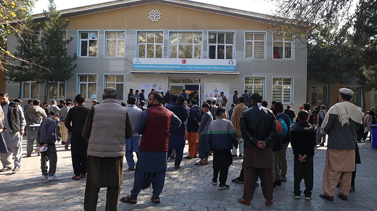 Afgan-Türk Maarif Okulları, yeni öğrencileri için sınav yaptı