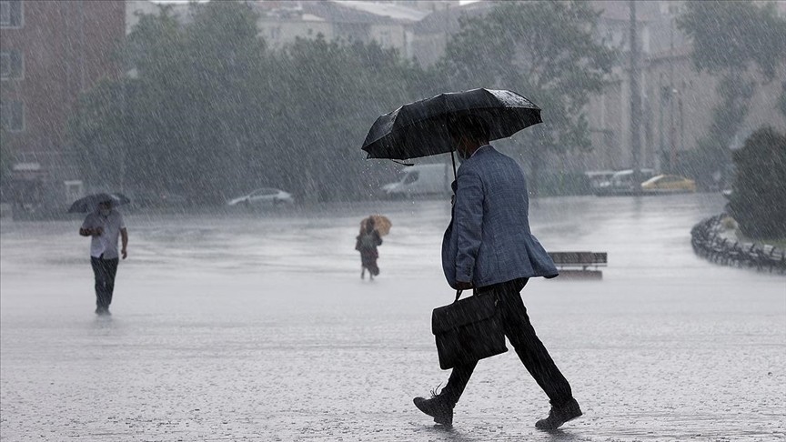 Meteorolojiden kuvvetli yağış ve fırtına uyarısı