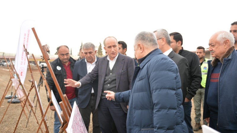 TOKİ Başkanı Bulut Kahramanmaraş'ta incelemede bulundu