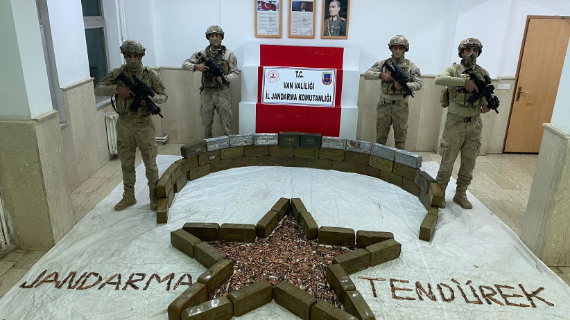 Tendürek'te PKK'ya ait mühimmat ele geçirildi