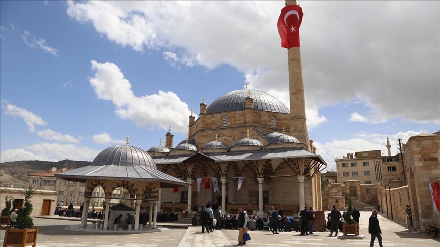 Nevşehir'de restorasyonu biten Kurşunlu Cami ibadete açıldı