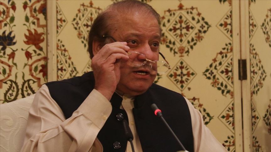 Pakistan eski başbakanına tutuklama emri