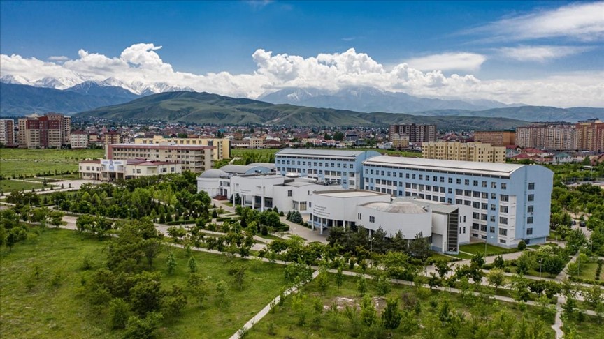 Özbekistan'da, Kırgızistan-Türkiye Manas Üniversitesi tanıtıldı