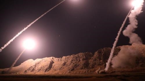 Deyrizor'da ABD üslerine roketli saldırı