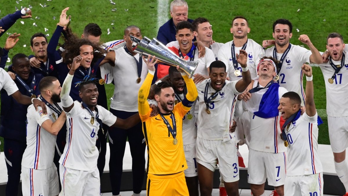 Fransa İspanya'yı 2-1 yenerek şampiyon oldu