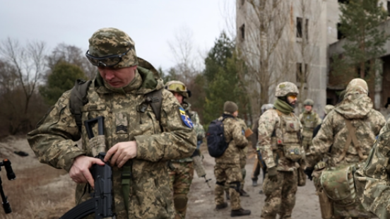 Ukrayna'da tüm siviller askere çağrıldı