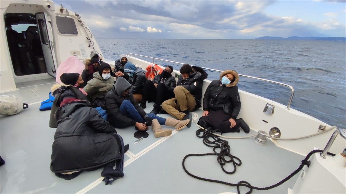 Yunan ölüme terk etti, Sahil Güvenlik kurtardı