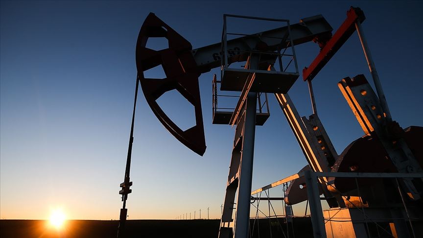Brent petrolün varil fiyatı 100,37 dolara yükseldi