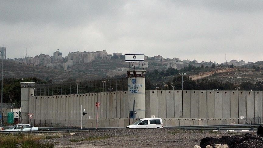 Filistinli tutuklunun dondurulan idari tutukluluk kararını yeniledi