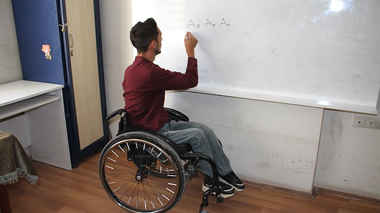 Engelliler için bireysel eğitim desteği 4 bin 692 lira oldu