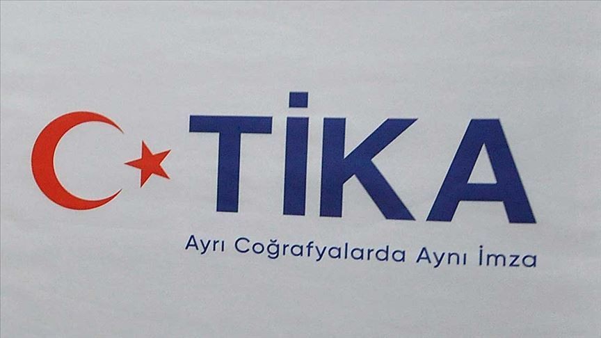 TİKA Guatemala Dışişleri Bakanlığına Atatürk büstü ve Türk çinileri hediyesi gönderdi