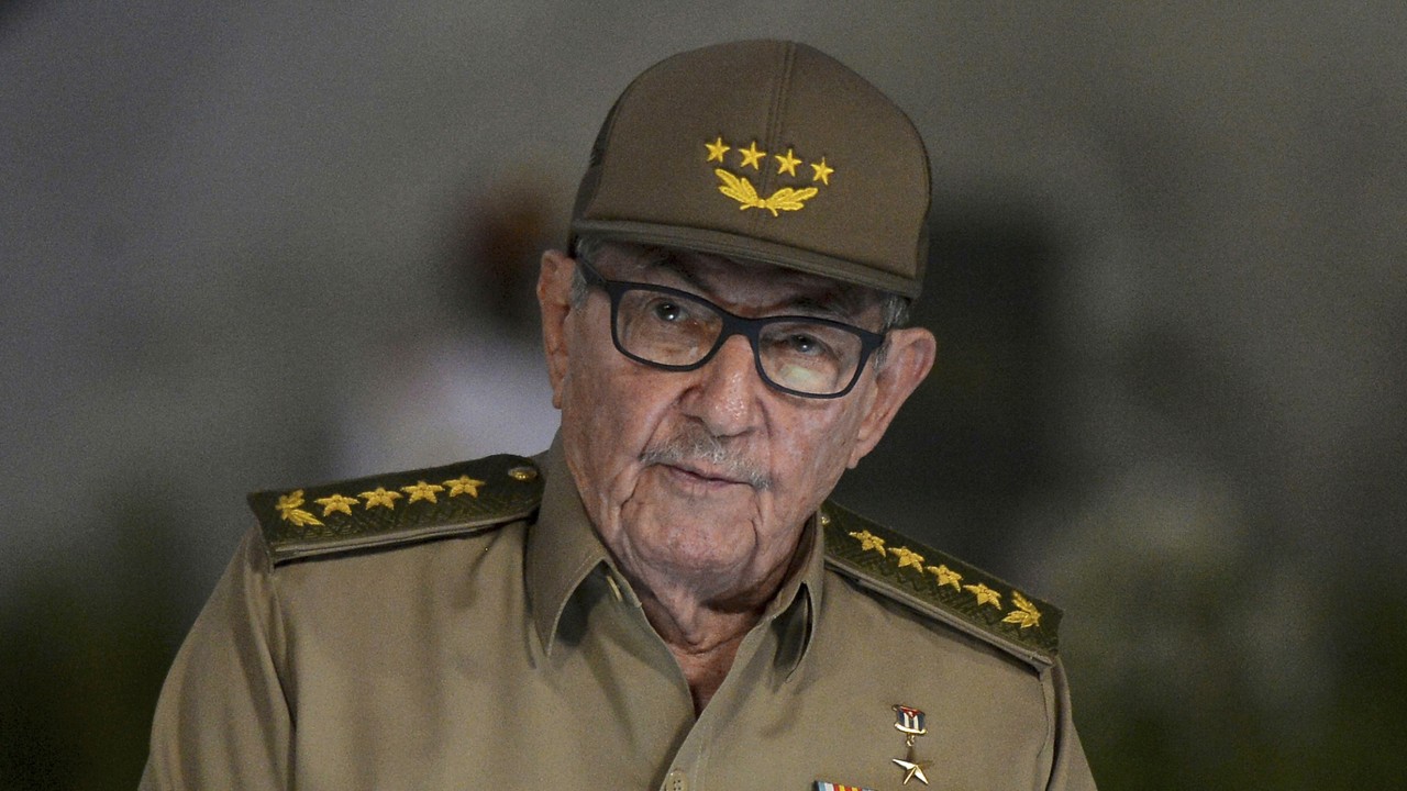 Küba'da 'Castro' dönemi bitiyor! İstifa etti