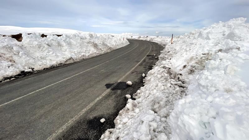 Ardahan-Ardanuç kara yolu 5 ay kapalı kalacak