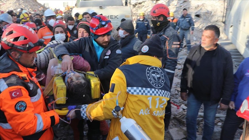 Kahramanmaraş'ta bir kadın depremin 205. saatinde kurtarıldı