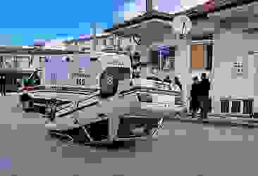 Burdur'da gerçekleşen trafik kazası kameralara yansıdı