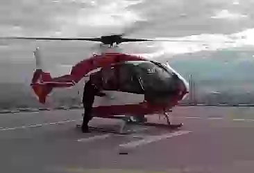 Van'da 65 yaşındaki hasta ambulans helikopterle hastaneye ulaştırıldı