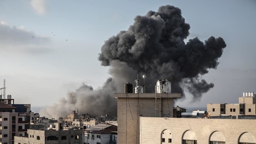 Gazze'de 12 sivil katledildi