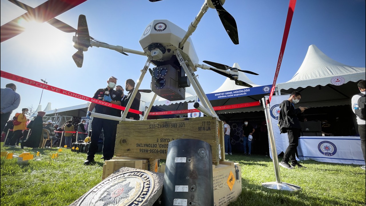 Dünyanın ilk lazer silahlı dronu 'Eren' devrim peşinde!