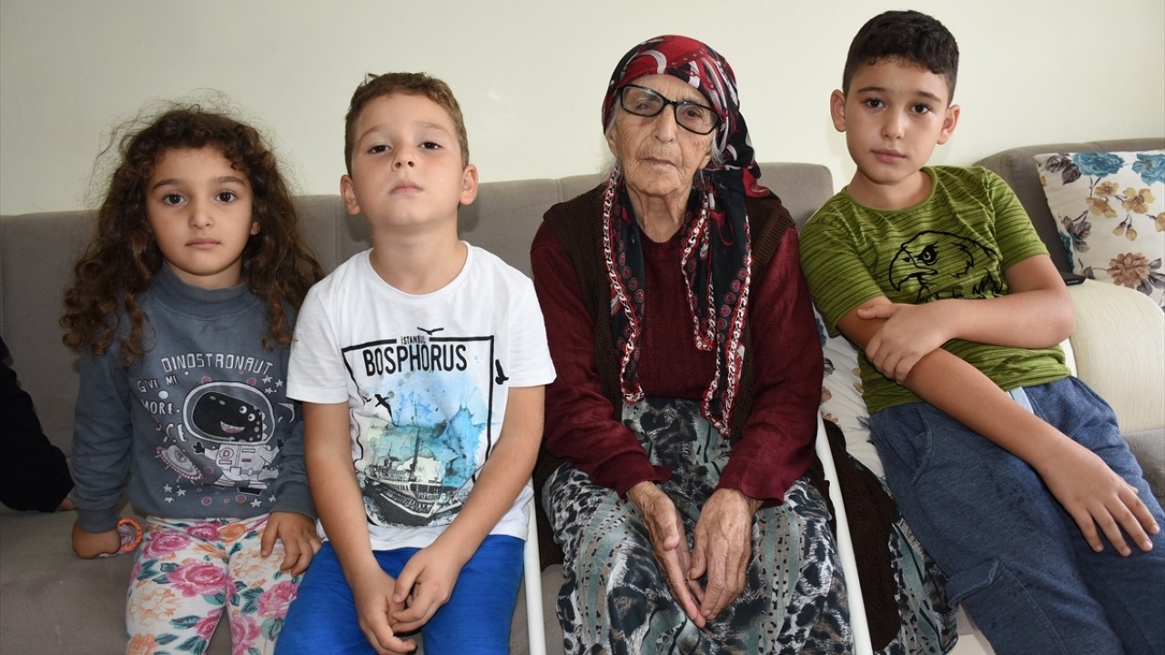 Kalp ve tansiyon hastası 95 yaşındaki Fatma nine Covid-19'u yendi