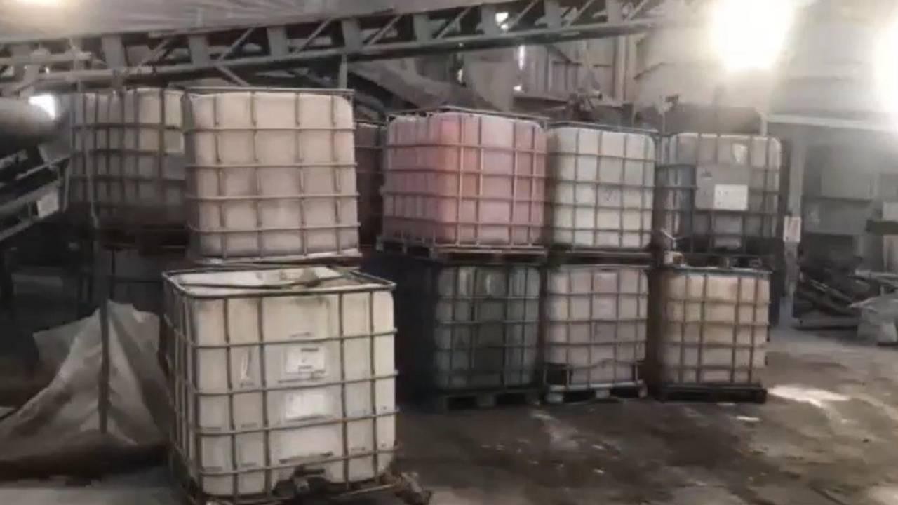 İzmir'de operasyon: 65,8 ton kaçak akaryakıt ele geçirildi