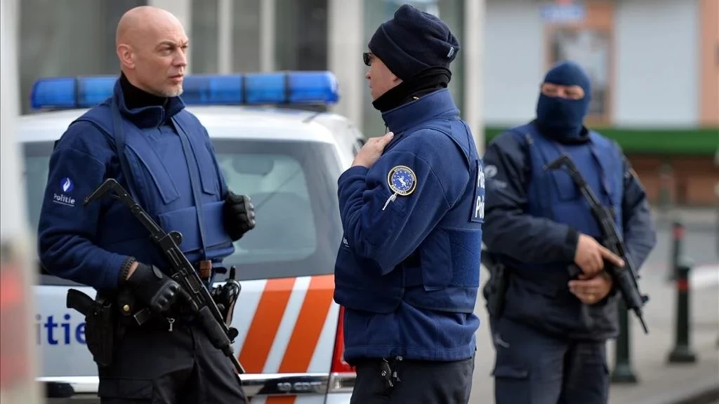 Belçika'da bomba alarmı üzerine Adalet Sarayı boşaltıldı