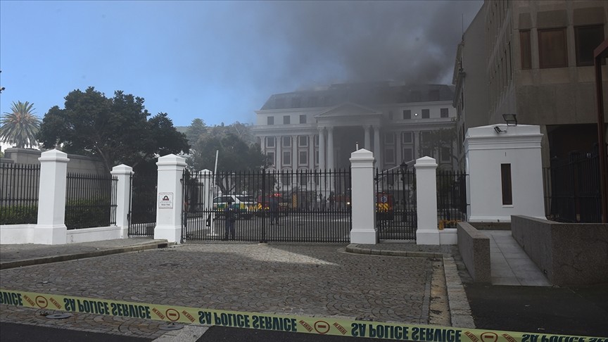 Güney Afrika Parlamentosunda ikinci yangın