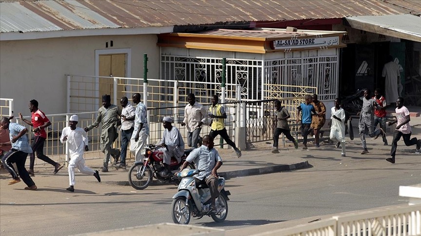 Nijerya'da pazar yerine saldırıda en az 30 kişi öldü