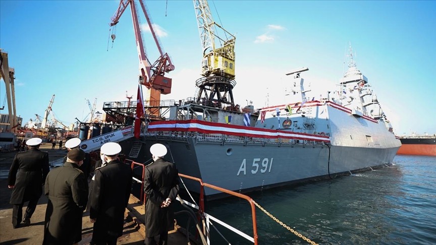​Türkiye'nin ilk istihbarat gemisi TCG Ufuk teslim edildi