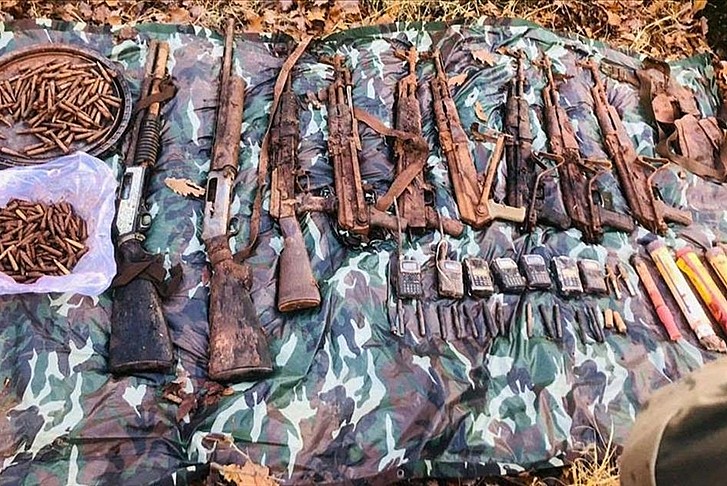 Tunceli'de PKK'ya ait silah ve mühimmat ele geçirildi