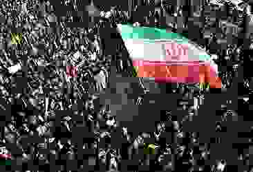 İran sokaklarında 'diktatöre ölüm' sloganları
