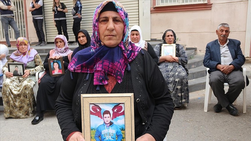 Diyarbakır annelerinin bekleyişi sürüyor