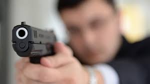 Bodrum'da 2 kişinin otomobilde silahla vurularak öldürülmesiyle ilgili 2 zanlı tutuklandı