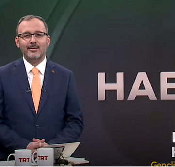 Bakan Kasapoğlu TRT Spor'da haber bülteni sundu