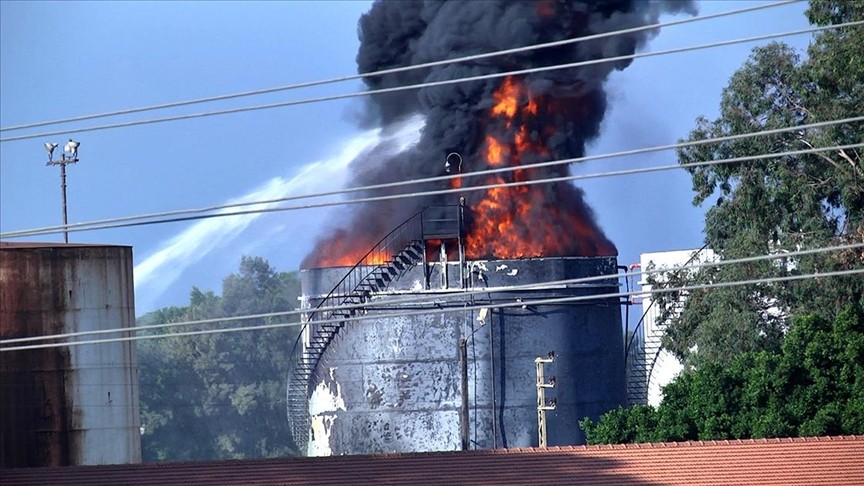 Zahrani petrol tesislerinde yangın