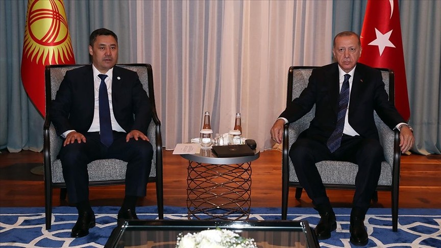 Cumhurbaşkanı Erdoğan, Kırgızistan Cumhurbaşkanı Caparov ile telefonda görüştü