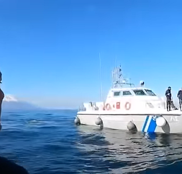 Yunan Sahil Güvenlik botu Türk balıkçıyı taciz etti