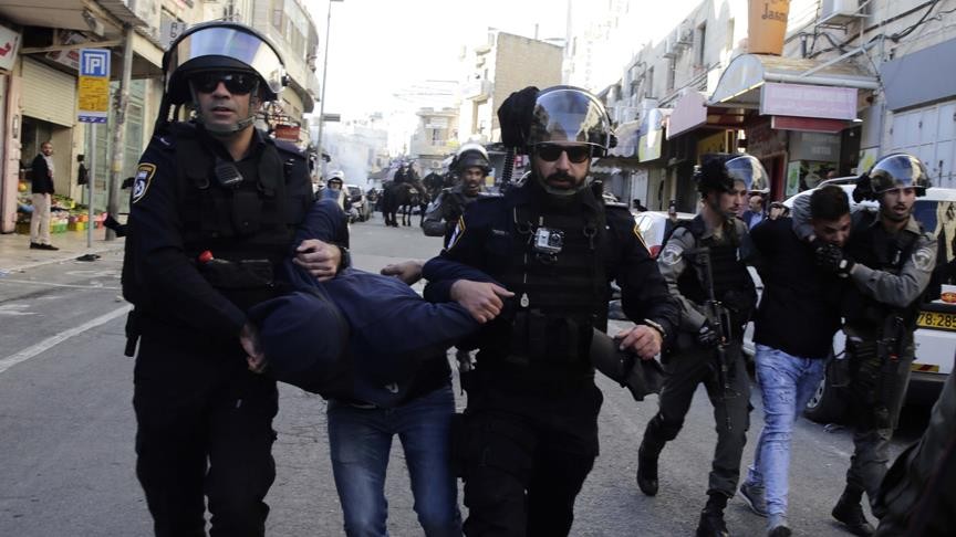 Şeria'da 40 Filistinli İsrail askerlerince gözaltına alındı