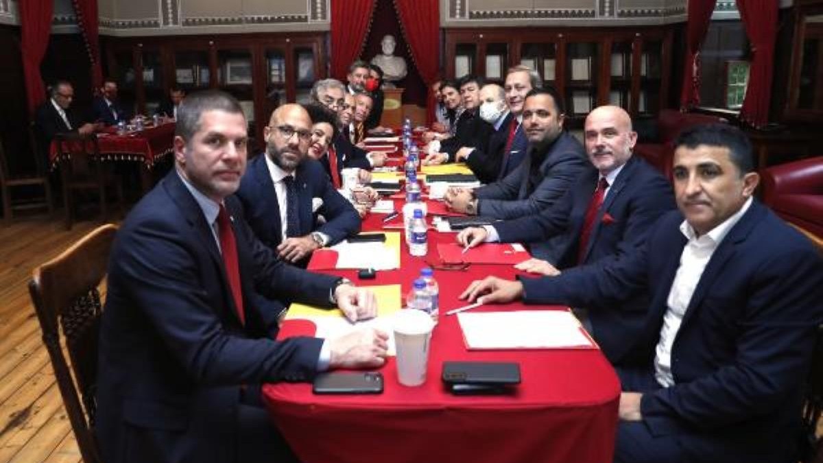 Galatasaray Kulübü İstişare Komitesi ilk kez toplandı