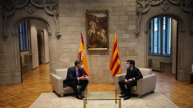 Katalonya'nın bağımsızlık talebi: İspanyol hükümeti masaya oturdu