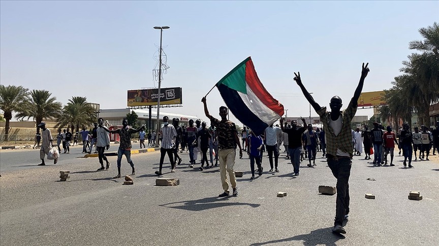 Sudan'da 'darbe karşıtı' gösteriler sürüyor