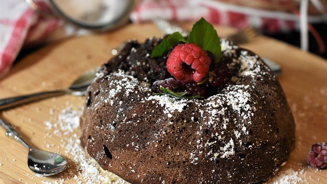 Ev Yapımı Lezzet: Kakaolu Kek Tarifi