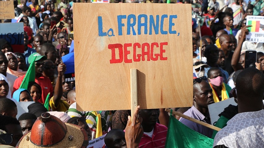 Post-modern kolonyalizm: Fransa'nın Afrika siyaseti